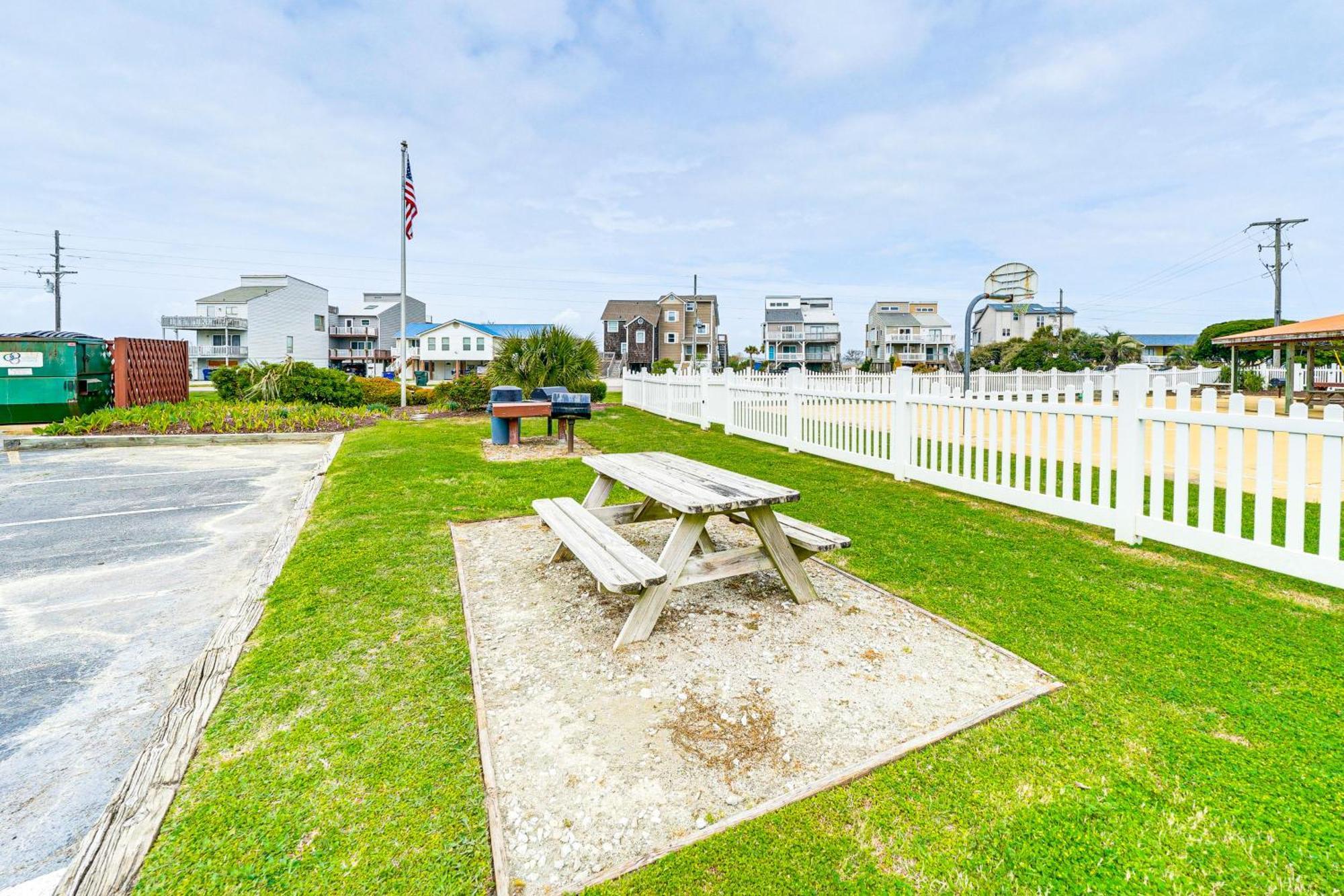 Steps To The Beach Oceanfront Condo With Lanai! North Topsail Beach Dış mekan fotoğraf